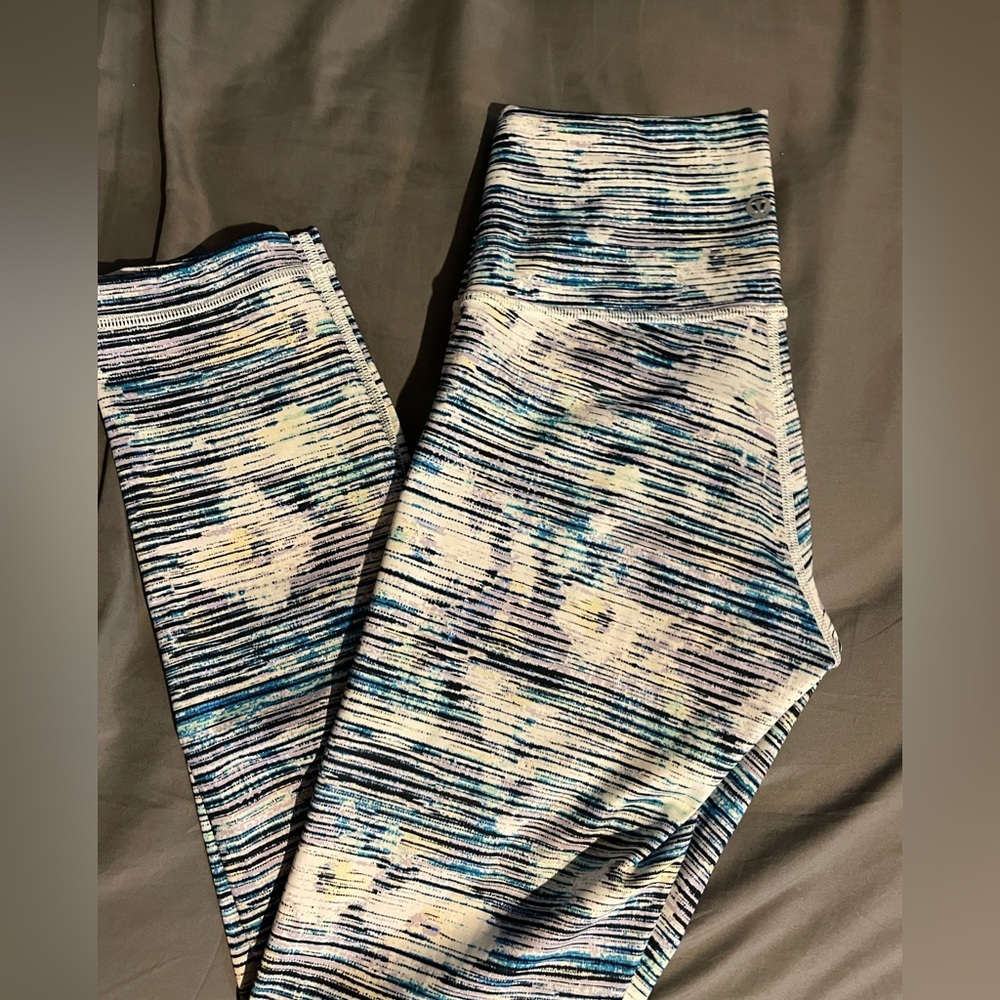 Lululemon possibly Wunder Under.